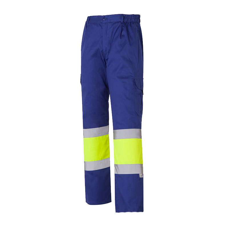 Pantalón multibolsillos combinado con forro